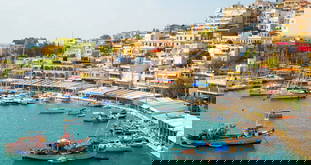 Flats and houses for rent in Piraeus