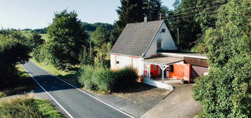 Idyllisches Einfamilienhaus am Dorfrand mit großem Grundstück, toller Aussicht und Potenzial