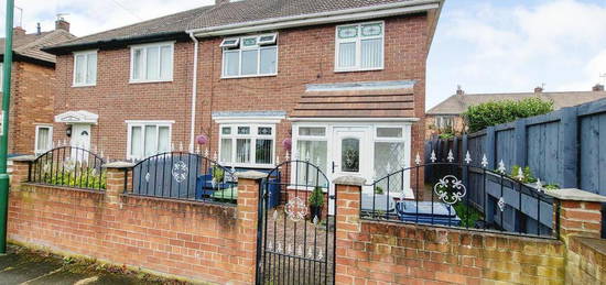 3 bedroom semi-detached house for sale