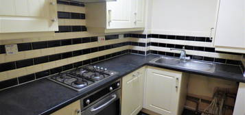 2 bed flat to rent