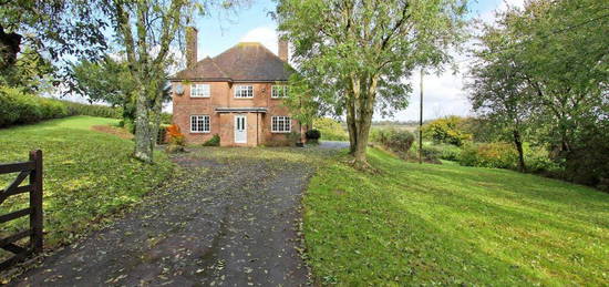 4 bedroom detached house