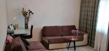 APARTAMENT 3 CAMERE , MIROSLAVA