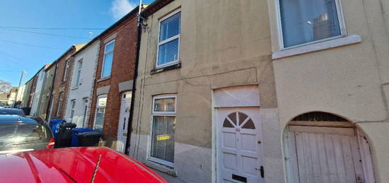 2 bedroom terraced house