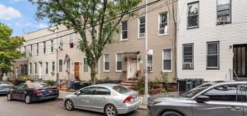 60-21 54th St #1L, Maspeth, NY 11378