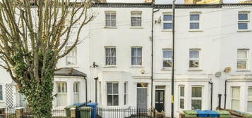 4 bedroom terraced house