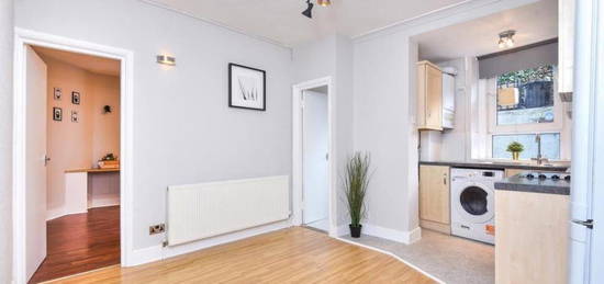 Flat to rent in Cosway Street, Marylebone, London NW1