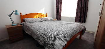 Flat for sale in Baldock Way, Borehamwood WD6