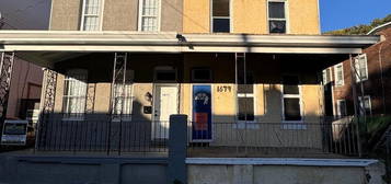 1679 Margaret St, Philadelphia, PA 19124