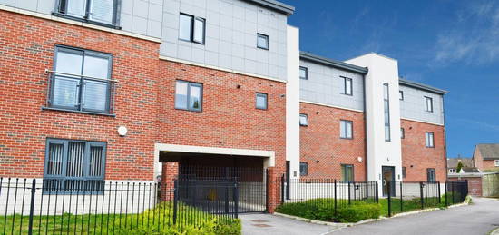 Flat to rent in Brooke Court, Auckley, Doncaster DN9