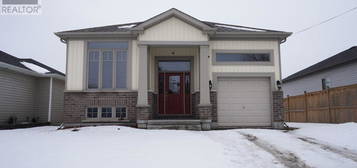 346 CANNIFTON ROAD N, Belleville (Belleville Ward), Ontario