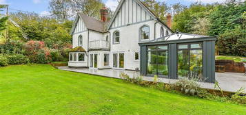 5 bed detached house for sale