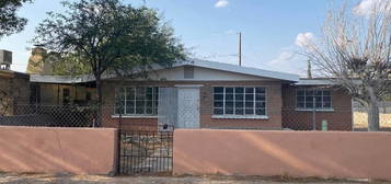 10263 Calcutta Dr, Socorro, TX 79927