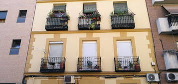 Estudio en venta en calle de Catalina Suárez