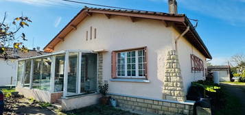 Maison traditionnelle de plain-pied  à vendre, 4 pièces, 3 chambres, 105 m²