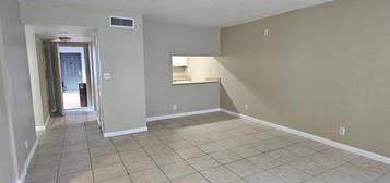 1820 N Congress Ave Apt 111, West Palm Beach, FL 33401