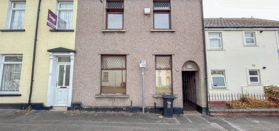 3 bed terraced house for sale