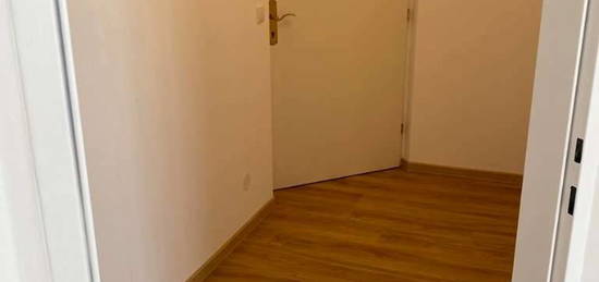 2 Zimmer Wohnung Salzburg-frisch renoviert