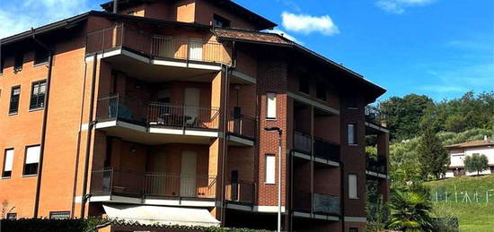 Appartamento su due piani in vendita in via Vigna, 293