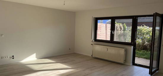 Neu renovierte 1-Zimmer-EG-Wohnung mit gehobener Innenausstattung mit Balkon in Ötisheim