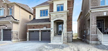 30 Bridgeland Dr S, Whitby, ON L1P 1Y3