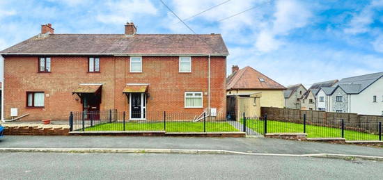 3 bed semi-detached house for sale