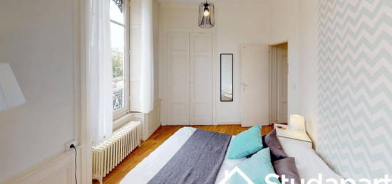 Studio meublée  à louer, 1 pièce, 11 m², Étage 1/–