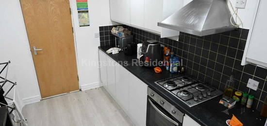 6 bedroom terraced house