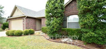 12527 S  Cedar Ave, Jenks, OK 74037