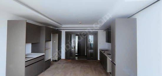 TARSUS ÇARŞI MERKEZDE SATILIK SIFIR 4+1 DAİRE