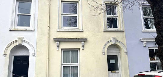 Property to rent in Clifton Place, Falmouth TR11