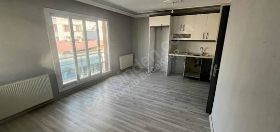 TURYAP'TAN ANA CADDE ÜZERİ KİRALIK 2+1 DAİRE