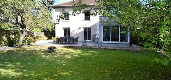 Vente maison 7 pièces 186 m²