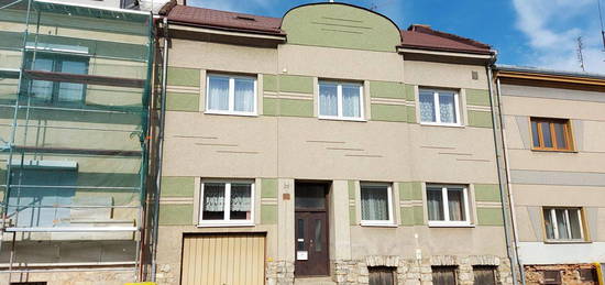 Prodej  vícegeneračního domu 313 m², pozemek 806 m²