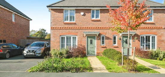 3 bedroom semi-detached house for sale