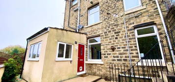 4 bed terraced house to rent