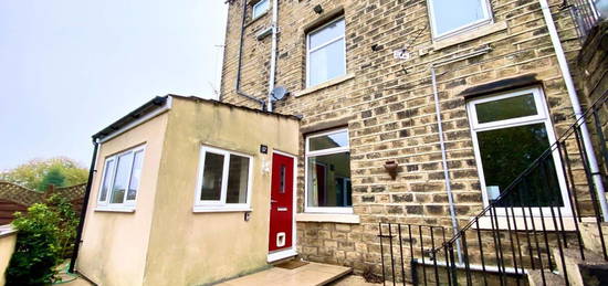 Terraced house to rent in Lowergate, Paddock, Huddersfield HD3