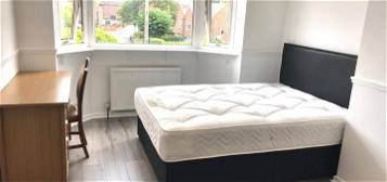 Shared accommodation to rent in Tennent Road, York YO24