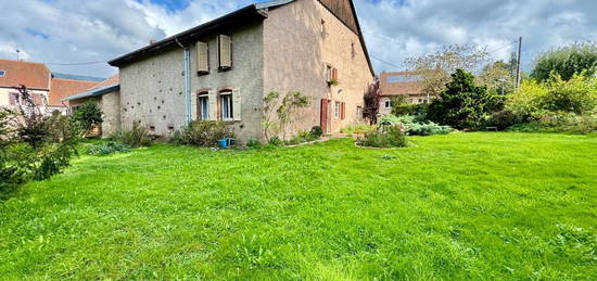 Exploitation agricole  à vendre, 5 pièces, 2 chambres, 137 m²