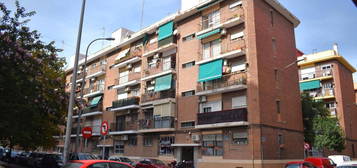 Piso en venta en Les Tendetes - Avenida Burjassot