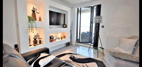 Appartement meublé  à louer, 2 pièces, 1 chambre, 59 m²