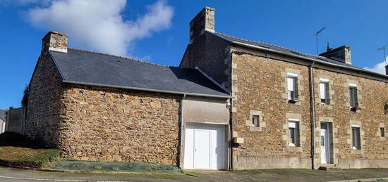 Belle maison de bourg en pierre à 15 minutes de la mer