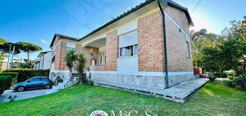 Villa - Pisa