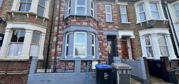 Terraced house to rent in Glynfield Road, London NW10