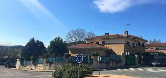 Casa en avenida De Los Ibartes en Beriáin