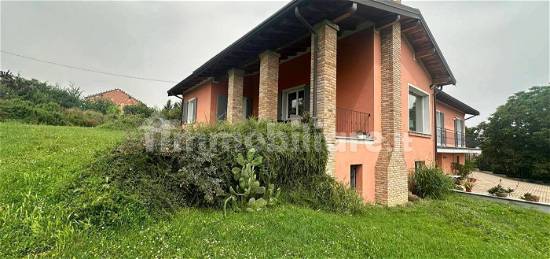 Villa unifamiliare via Nibbiolo, 3, Torrazza Coste