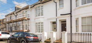 Flat for sale in Centurion Road, Brighton BN1