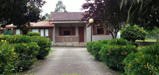 Alquiler de  Casa o chalet independiente en  Adina s/n