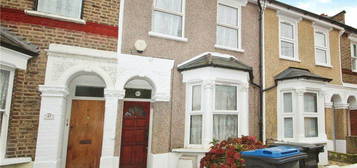 2 bedroom terraced house