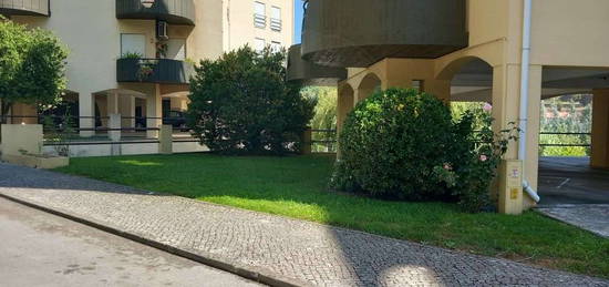 Apartamento T2 para arrendamento