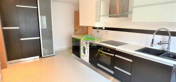 Apartamento T2 com cozinha equipada!